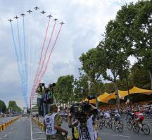 France's Tour Salute